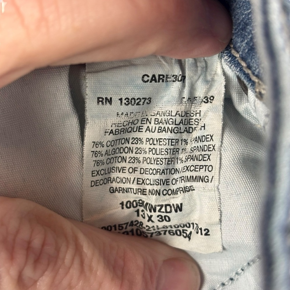 Wrangler Premium Patch Low-rise Bootcut Jeans – Sz 11x32 (Great Condition) - Picture 11 of 13